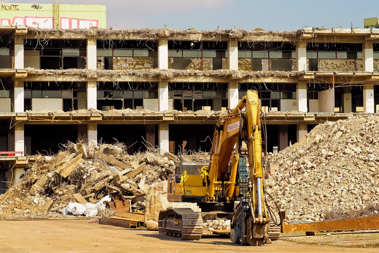 最新耕地建房现象，探索与反思